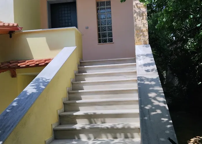 In Chalkidiki, Lakkoma Nea Kallikrateia