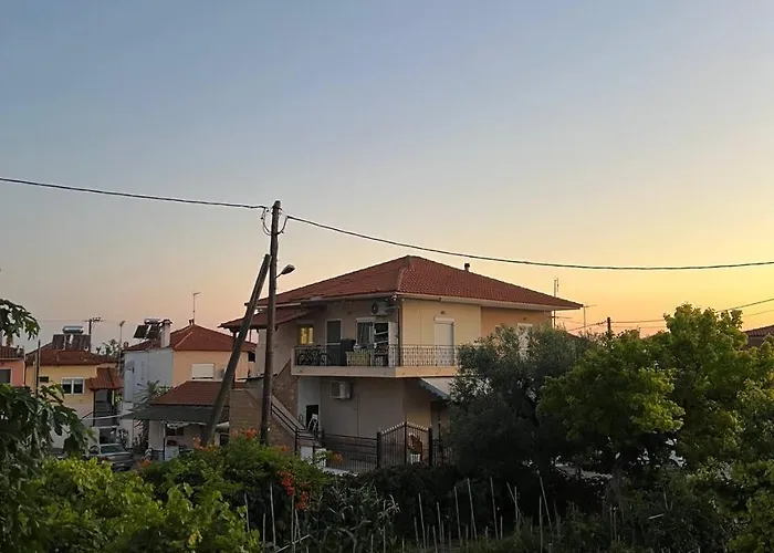 In Chalkidiki, Lakkoma