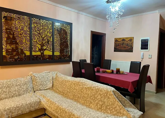 Nyaraló In Chalkidiki, Lakkoma *
